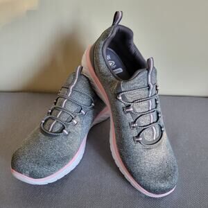 EUC Athletic Works WWAW41CA007L Women's 10W Bungee Slip On Walking Sneaker